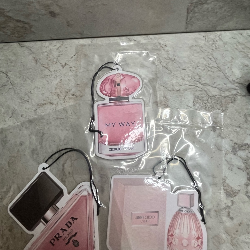 Car Air Fresheners Bundle of 3 - Picture 3 of 4